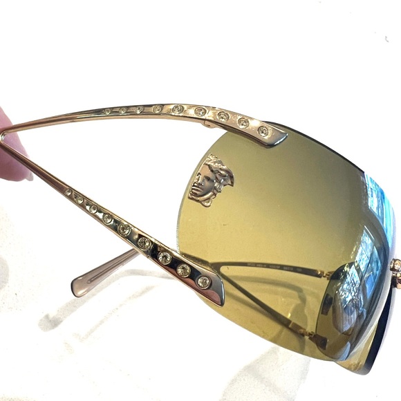 VERSACE authentic sunglasses gold rim with Medusa’s Swarovski N86-H SF 66-13 120 - Picture 4 of 11